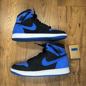 Air Jordan 1 Retro High OG size 9.5M